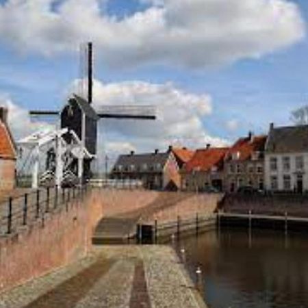 Bed and Breakfast Bnb Onder De Blauwe Hemel Vlijmen Exterior foto