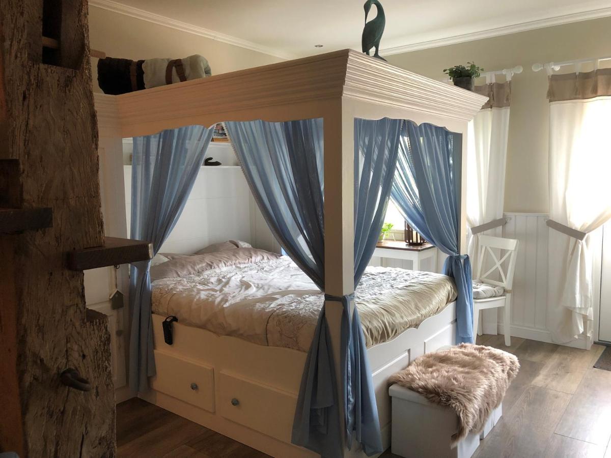 Bed and Breakfast Bnb Onder De Blauwe Hemel Vlijmen Exterior foto