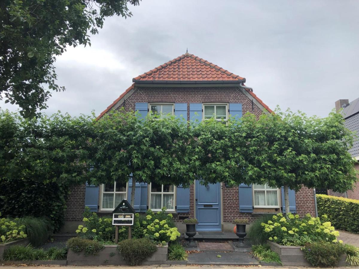Bed and Breakfast Bnb Onder De Blauwe Hemel Vlijmen Exterior foto