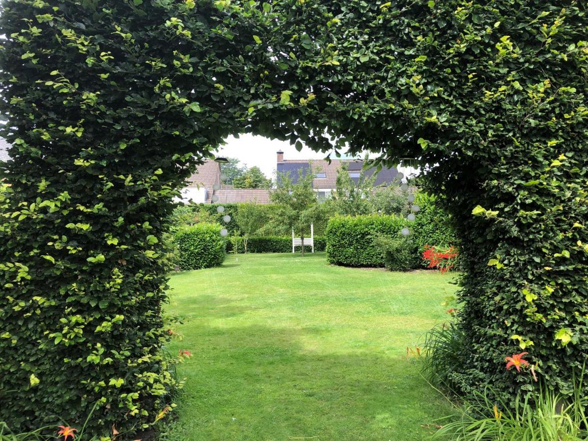 Bed and Breakfast Bnb Onder De Blauwe Hemel Vlijmen Exterior foto